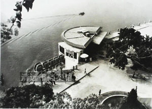 1985年，清城南门口的凤景酒店